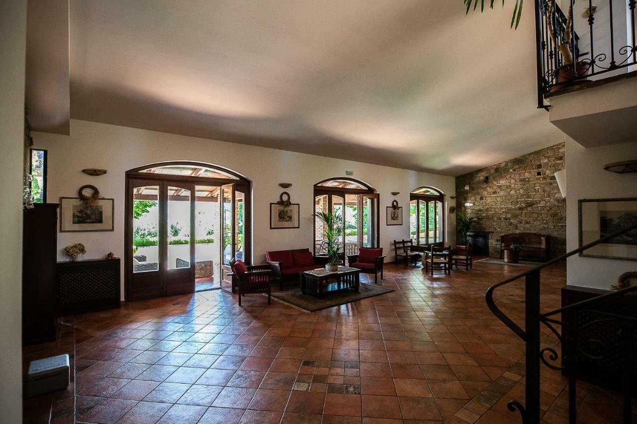 La Masseria Lolivia Senise Buitenkant foto